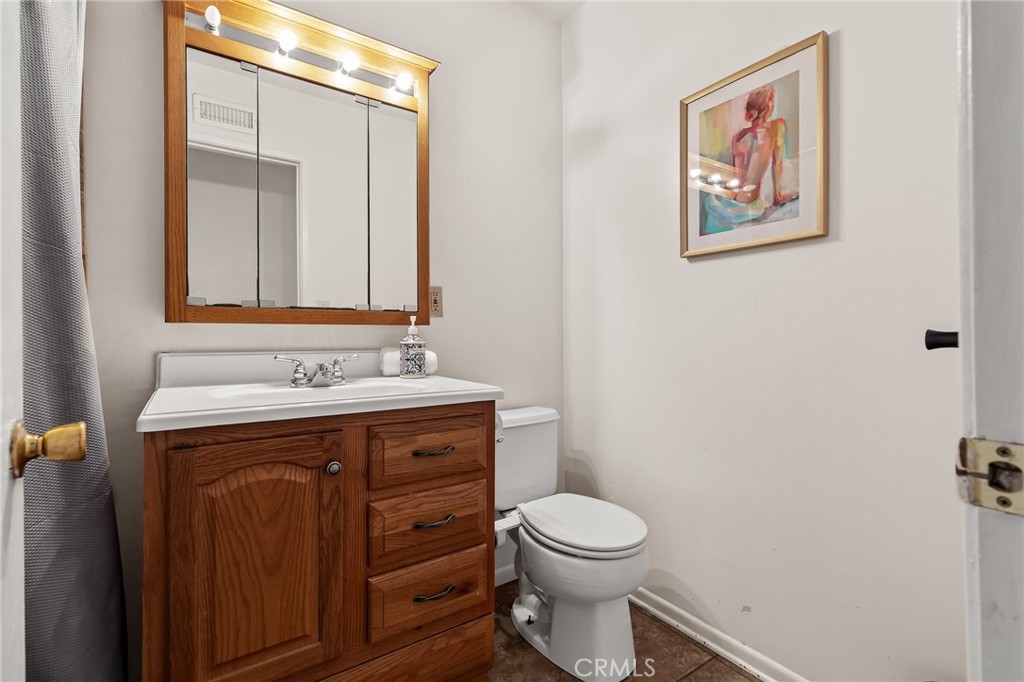 913 S Laurel, Santa Ana CA 92704 - photo 10