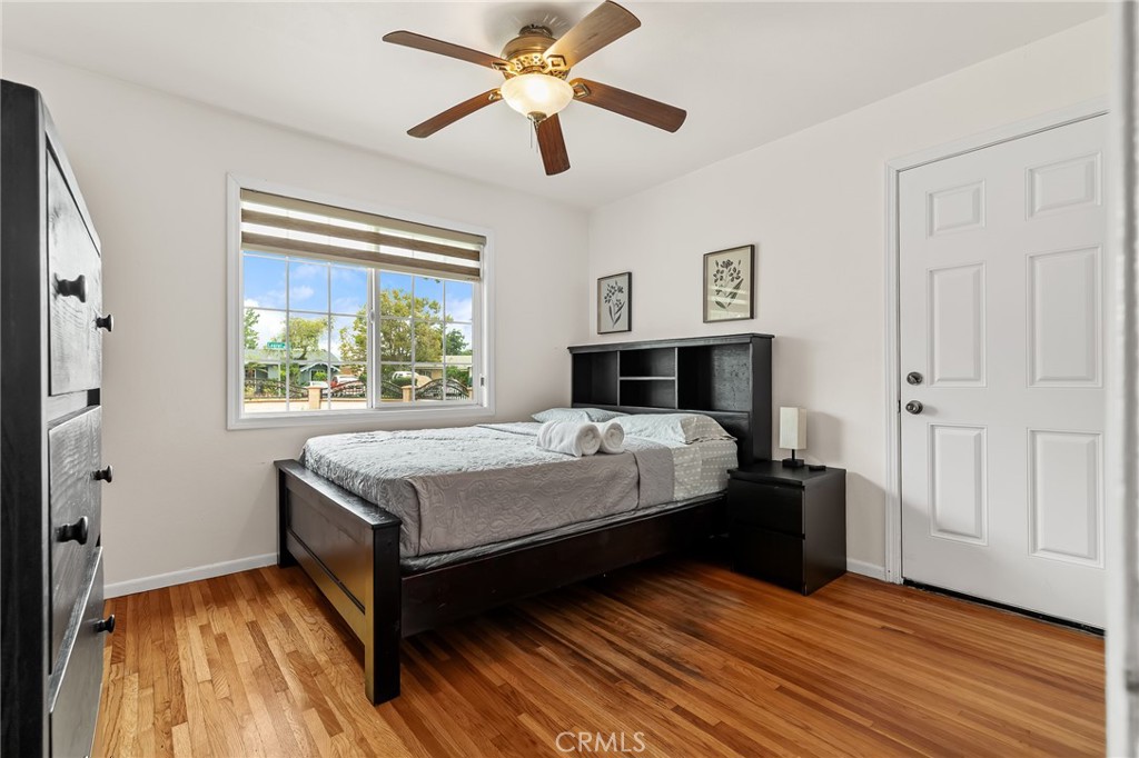 913 S Laurel, Santa Ana CA 92704 - photo 13