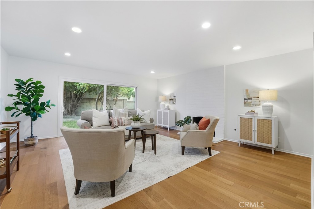 915 S Dennis, Santa Ana CA 92704 - photo 1