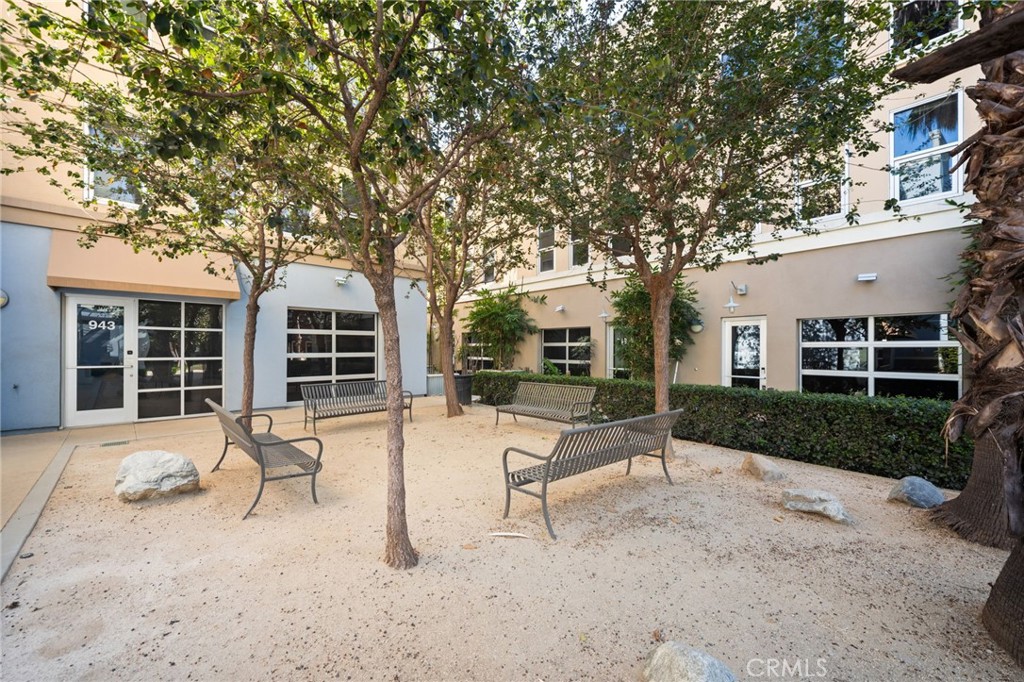 Community Area - 918 E Civic Center, Santa Ana CA 92701 - photo 38