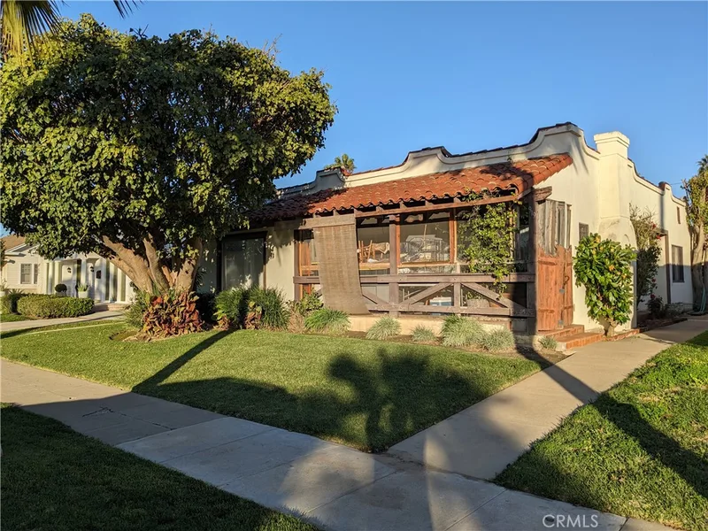 919 South Ross, Santa Ana, CA 92701