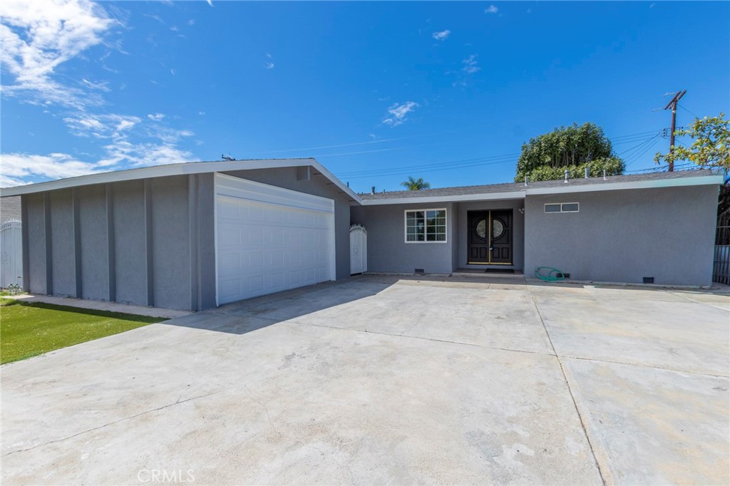 922 Toddy Street, Santa Ana CA 92703 - photo 1