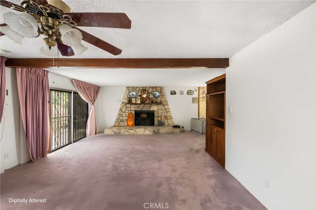 Furniture and belongings digitally removed - 927 S Laurel, Santa Ana CA 92704 - photo 9