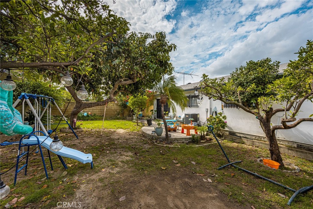 927 S Laurel, Santa Ana CA 92704 - photo 23