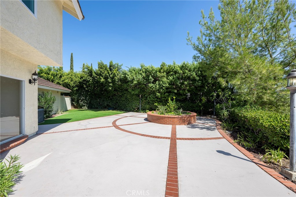 9821 Sunrise Lane, Santa Ana CA 92705 - photo 33