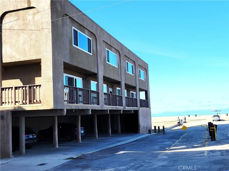 1001 Seal Way 2, Seal Beach, CA 90740
