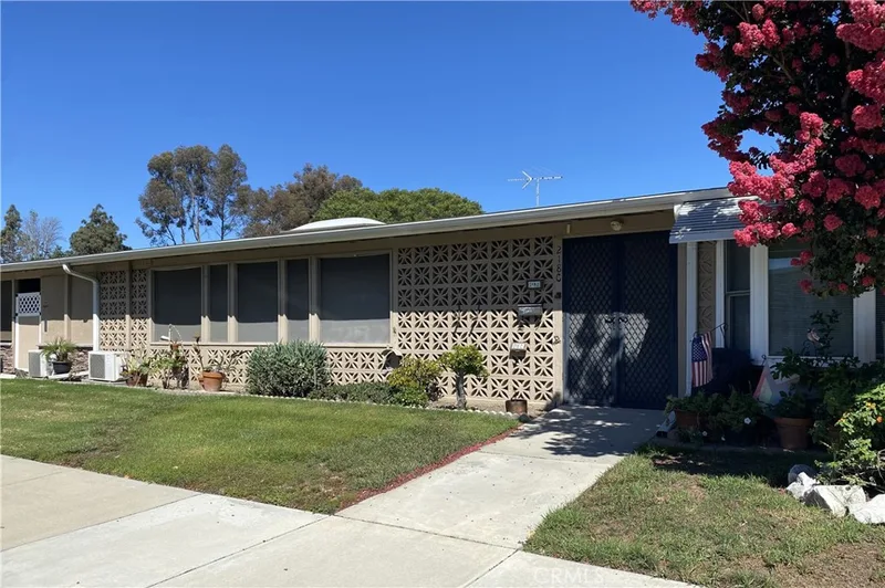 1060 Foxburg Rd. M9-218C, Seal Beach