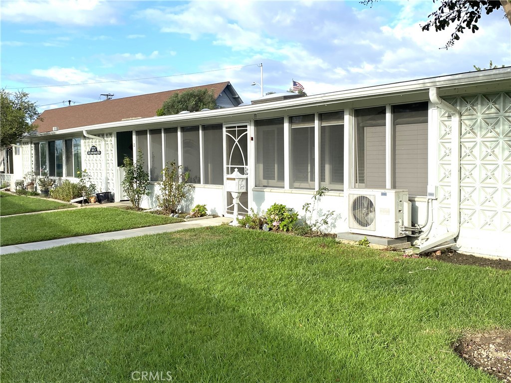 1200 Canoe Brook Dr., M3-19D, Seal Beach CA 90740 - photo 3