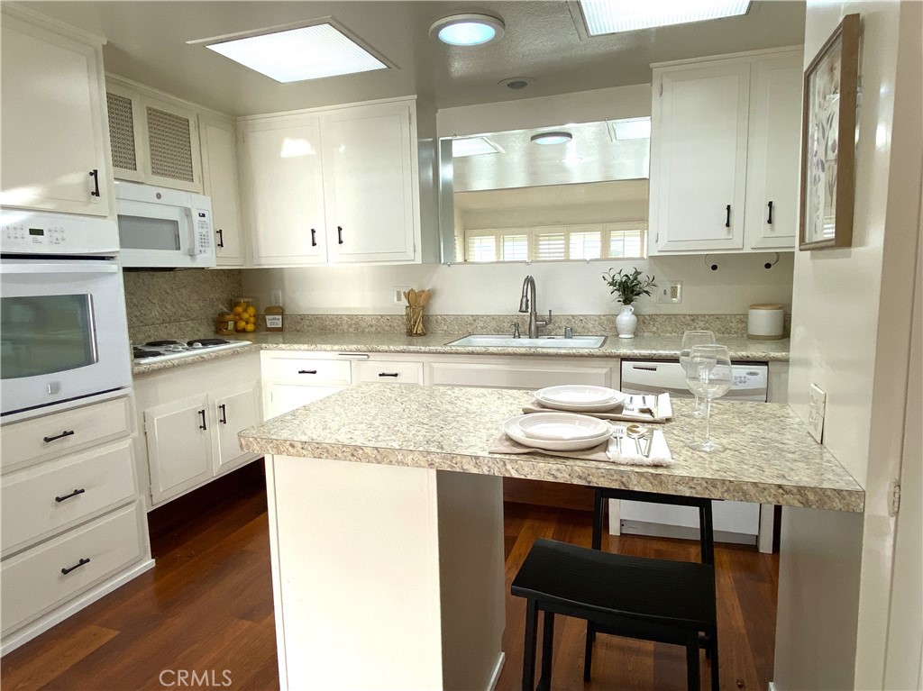 1200 Canoe Brook Dr., M3-19D, Seal Beach CA 90740 - photo 14