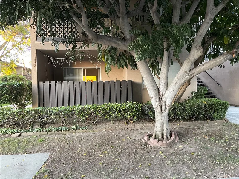 12200 Montecito, Seal Beach