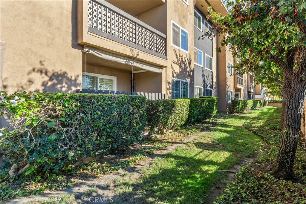 View of the green belt. - 12200 Montecito Road B112, Seal Beach CA 90740 - photo 22