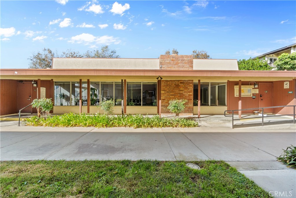 View of the Club House and Gym. - 12200 Montecito Road B112, Seal Beach CA 90740 - photo 25