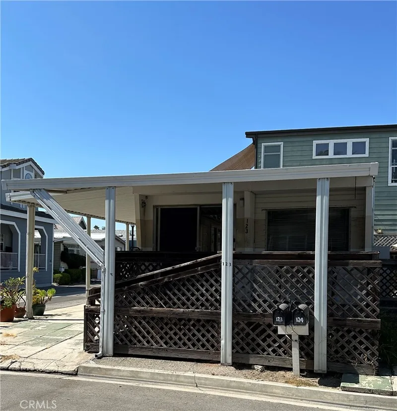 123 Cottonwood Lane, Seal Beach, CA 90740