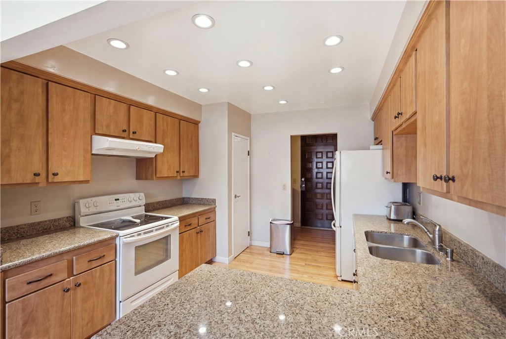 12300 Montecito Road 24, Seal Beach CA 90740 - photo 1