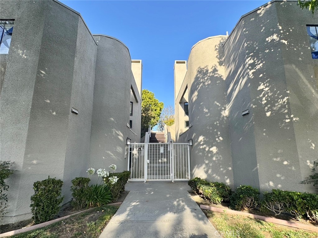 12476 Montecito Road 5, Seal Beach CA 90740 - photo 1