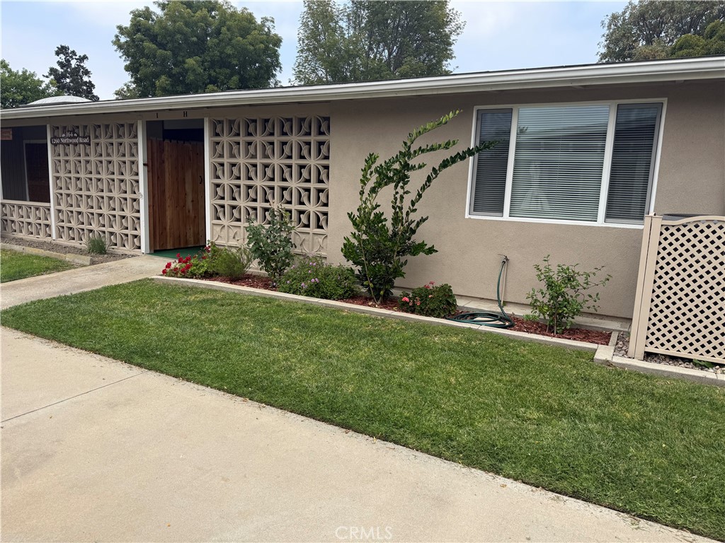 1260 Northwood Rd. 7-164H, Seal Beach CA 90740 - photo 1