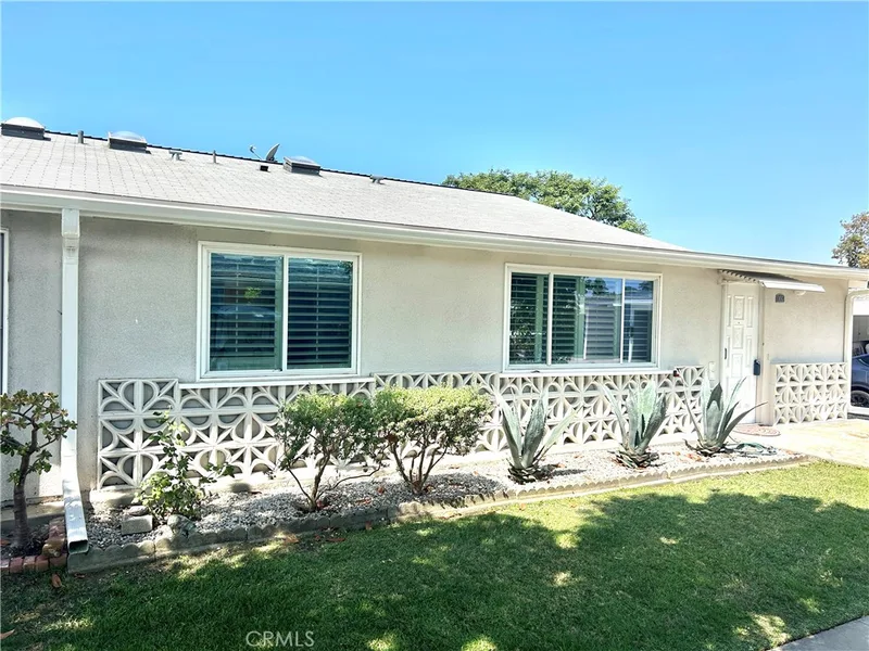 1300 Weeburn Rd M3-#30G, Seal Beach, CA 90740