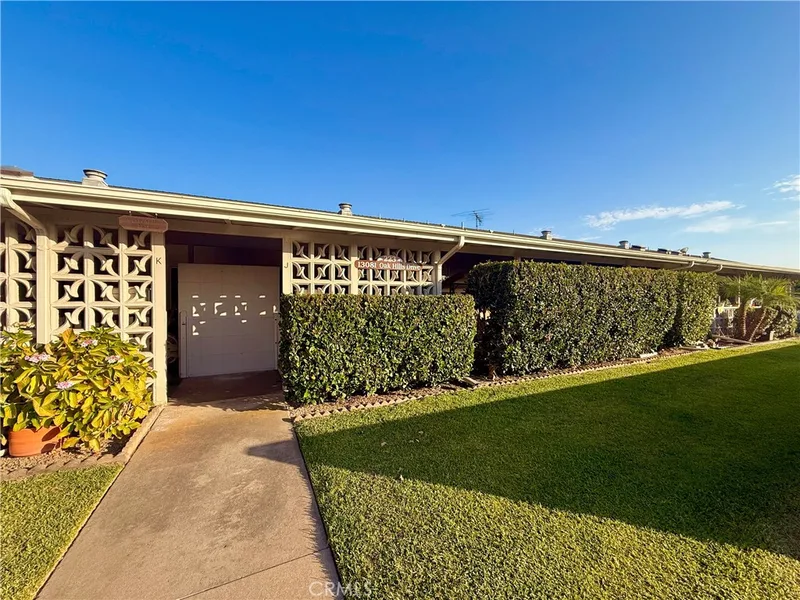 13081 Oak Hills Drive 223J, Seal Beach