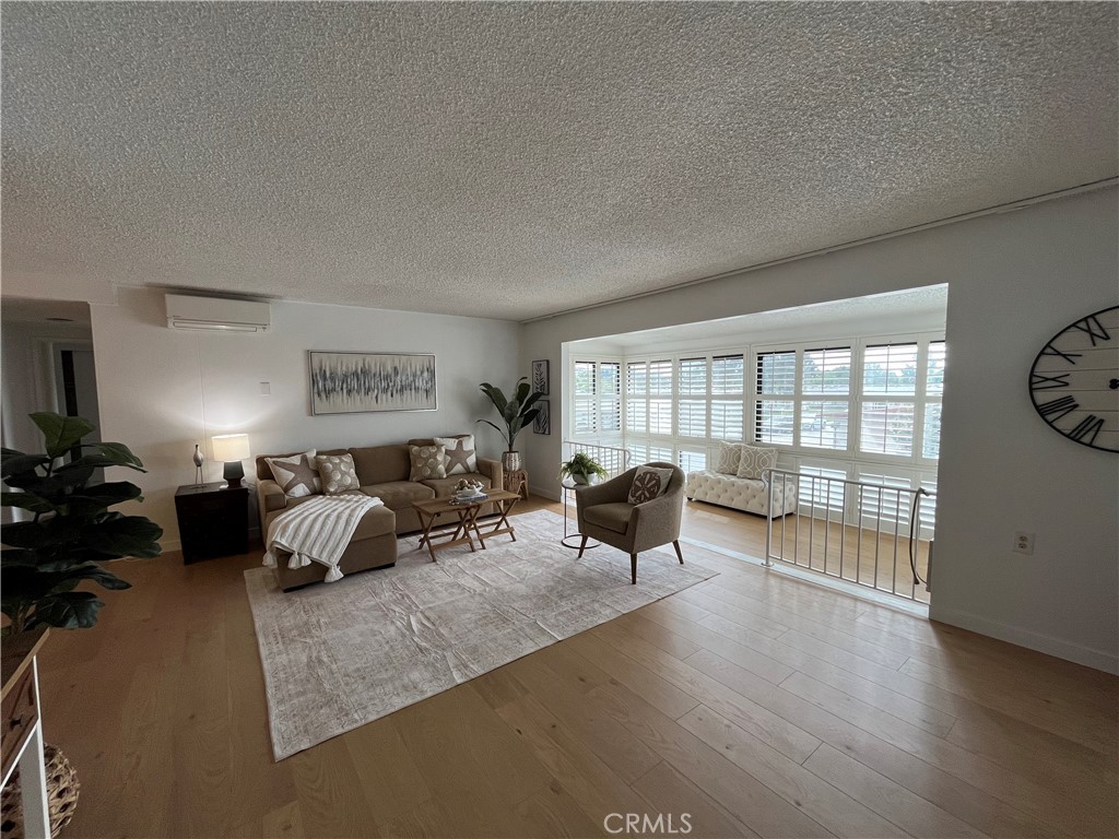 Welcome Home - 13200 Del Monte Dr., M15-23N, Seal Beach CA 90740 - photo 3