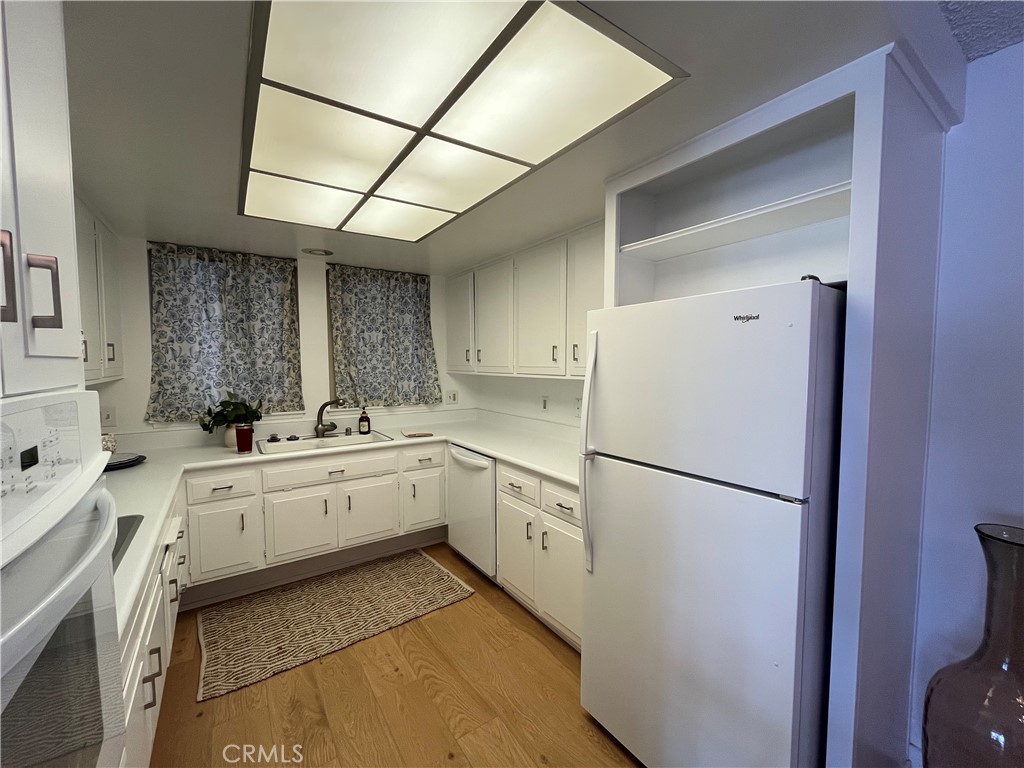 Brand new Fridge & Dishwasher - 13200 Del Monte Dr., M15-23N, Seal Beach CA 90740 - photo 8