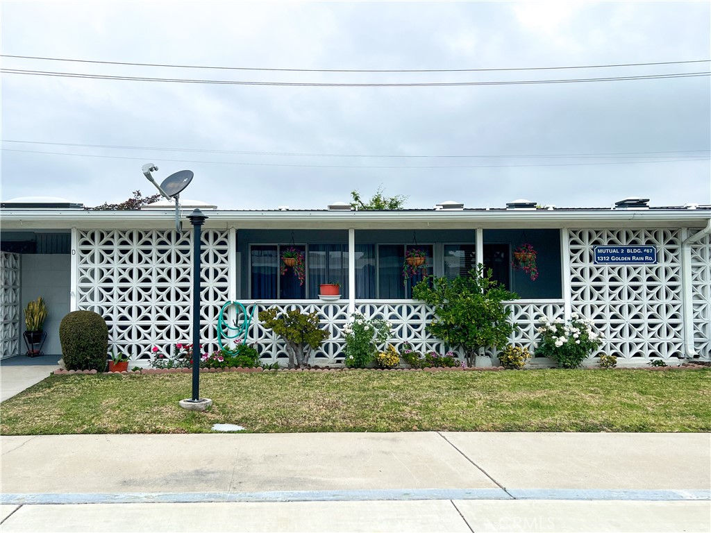 1321 Golden Rain Rd., M2-67D, Seal Beach CA 90740 - photo 1