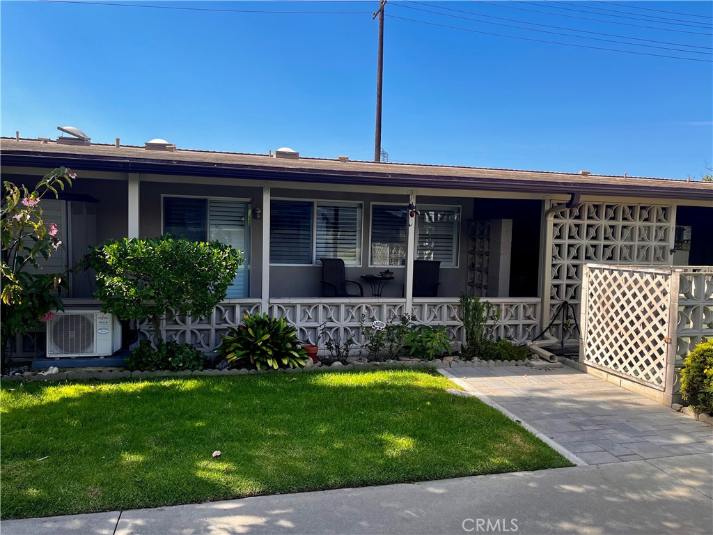 13301 El Dorado Dr., M8-204I, Seal Beach CA 90740 - photo 1