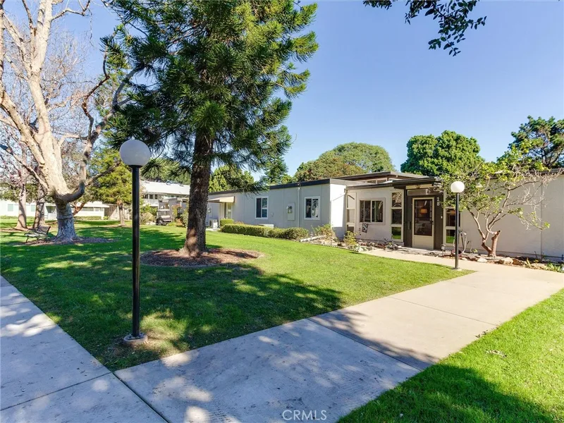 13360 Del Monte Drive 2-B, Seal Beach, CA 90740