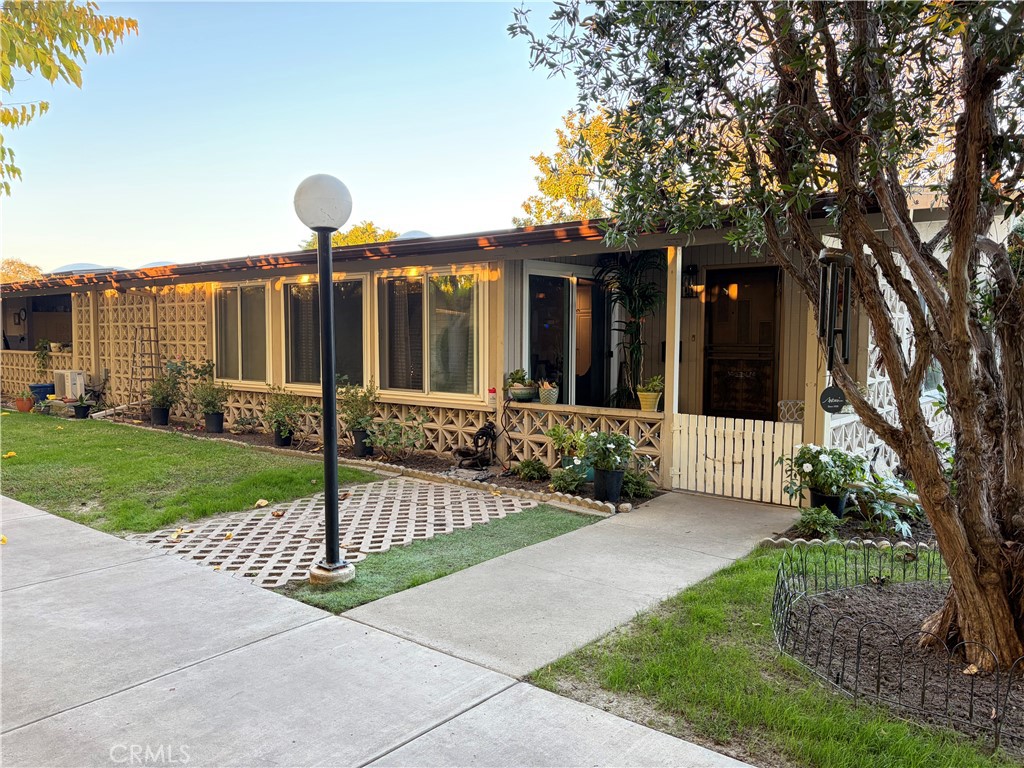 13361 El Dorado Dr., M8-201A, Seal Beach CA 90740 - photo 1