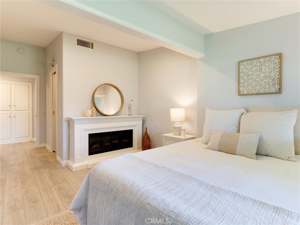 13361 St Andrews Drive 129-D, Seal Beach CA 90740 - photo 15