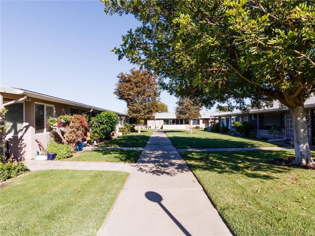 13361 St Andrews Drive 129-D, Seal Beach CA 90740 - photo 18