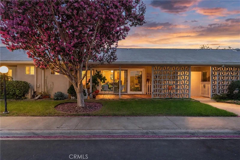 13381 Del Monte Dr 28C, Seal Beach, CA 90740