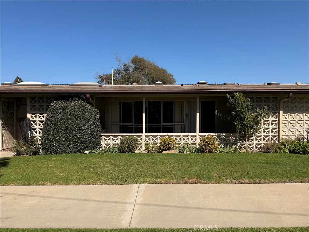 13381 El Dorado Dr 202D, Seal Beach CA 90740 - photo 1