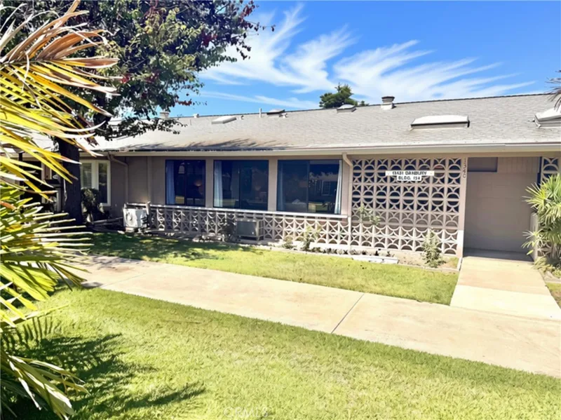13431 Danbury Lane 134C, Seal Beach
