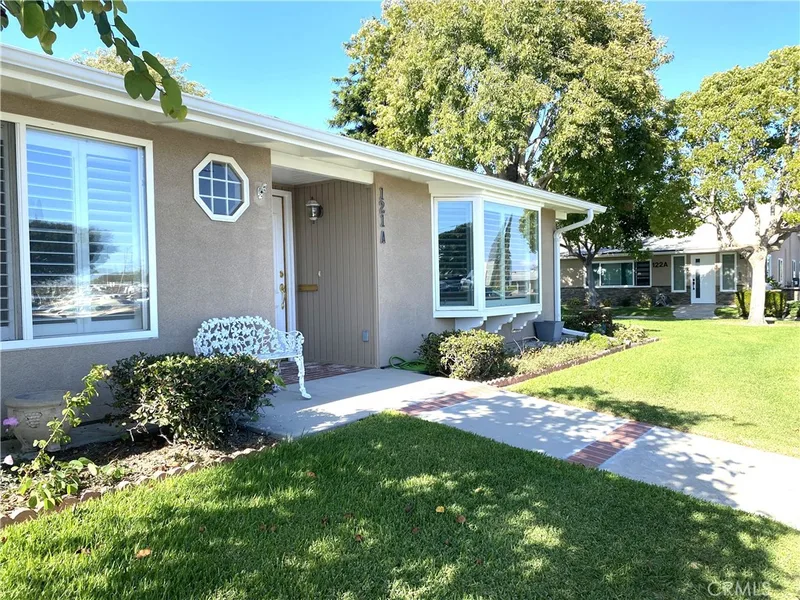 13500 SE Wentworth Ln., M5-121A, Seal Beach, CA 90740