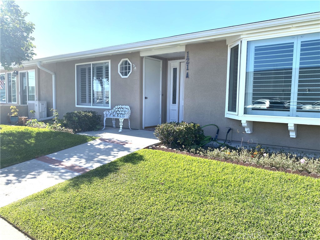 13500 SE Wentworth Ln., M5-121A, Seal Beach CA 90740 - photo 2