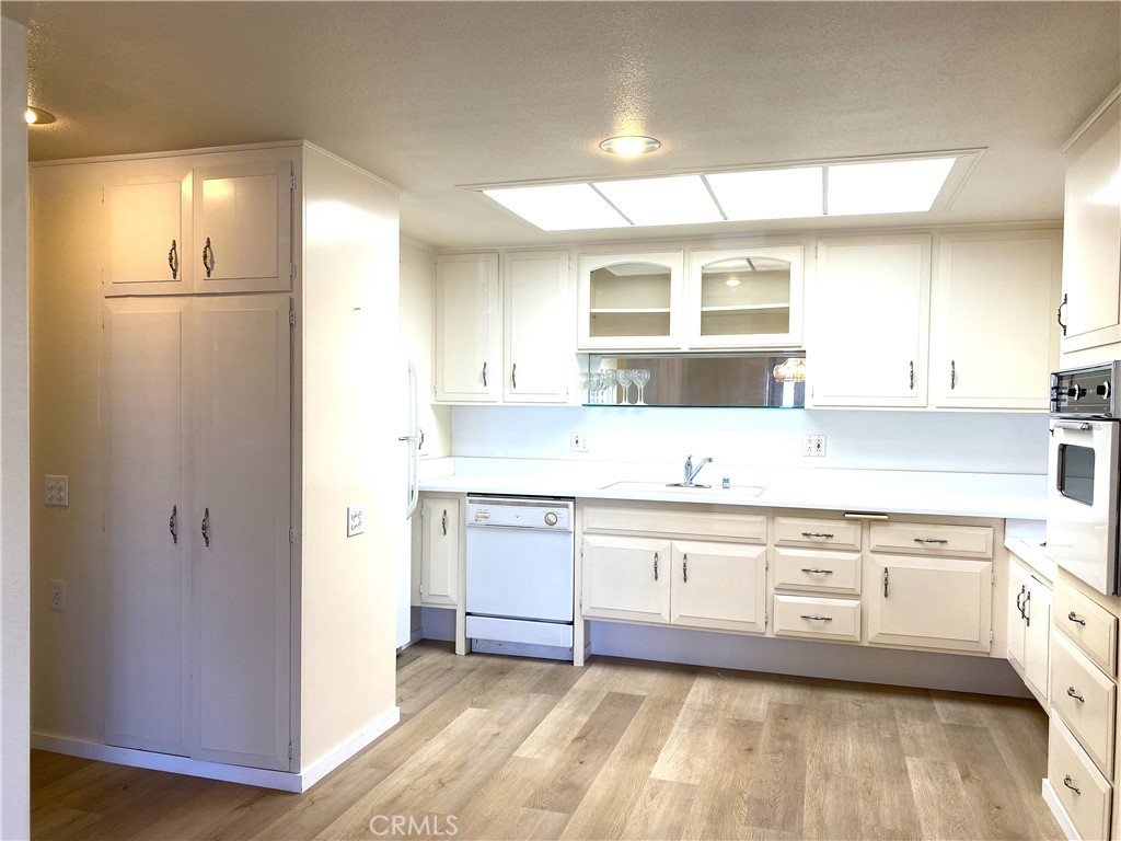 13500 SE Wentworth Ln., M5-121A, Seal Beach CA 90740 - photo 8