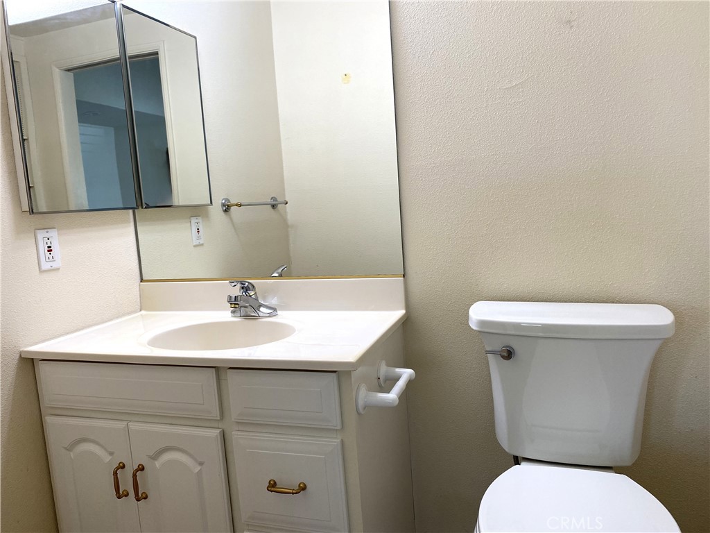 13500 SE Wentworth Ln., M5-121A, Seal Beach CA 90740 - photo 18