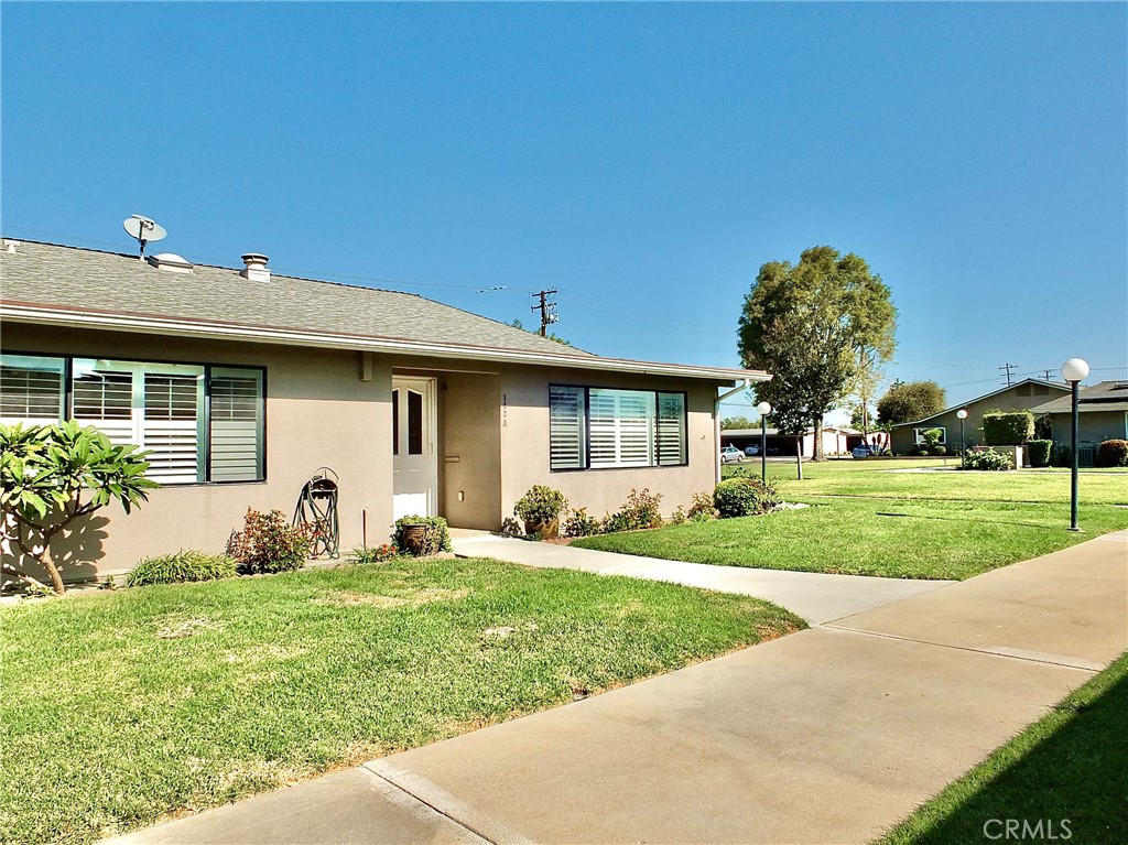 1360 Oakmont Road 6 142A, Seal Beach CA 90740 - photo 10