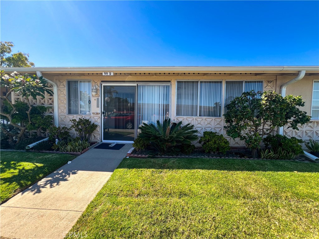 13611 Cedar Crest Ln., M5-99D, Seal Beach CA 90740 - photo 1