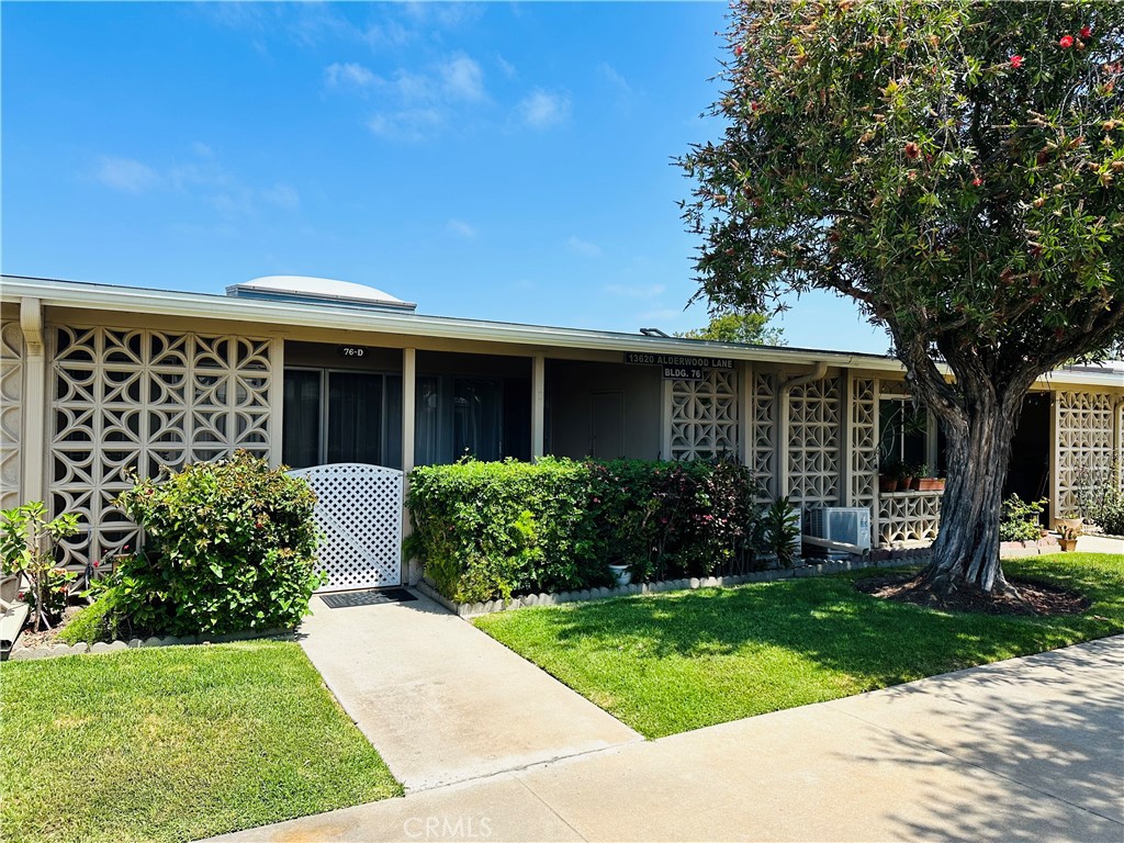 13620 Alderwood Ln. 76D, Seal Beach CA 90740 - photo 1