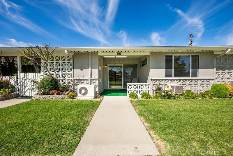 13660 Annandale Drive 21J M1, Seal Beach, CA 90740