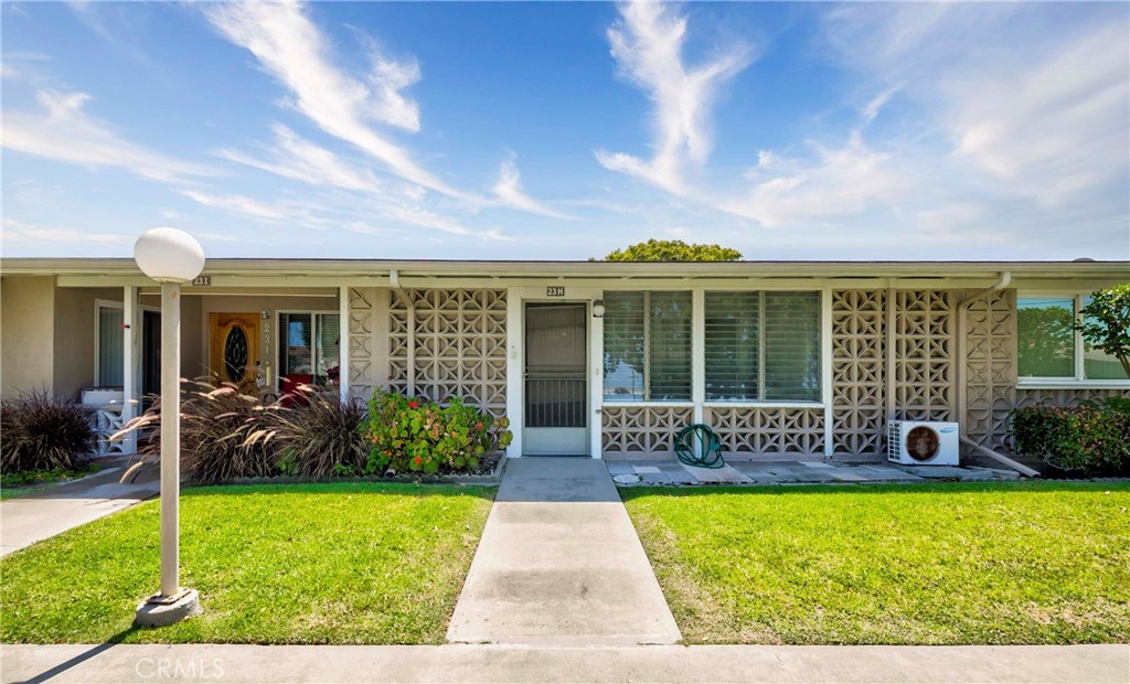 13660 Annandale Drive 23 H, Seal Beach CA 90740 - photo 1