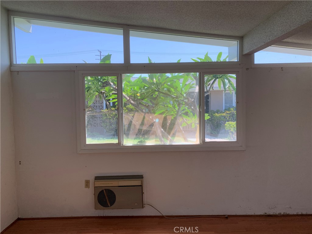 13670 Cedar Crest Lane (M5-119A), Seal Beach CA 90740 - photo 4
