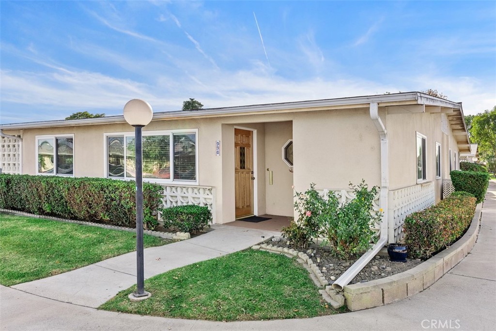 13681 Cedar Crest 93G 5-93G, Seal Beach CA 90740 - photo 1