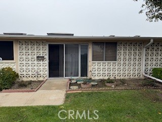 13681 Cedar Crest Lane, M5-93B, Seal Beach CA 90740 - photo 1
