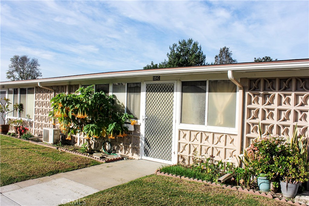 13701 Annandale Drive 15C, Seal Beach CA 90740 - photo 1