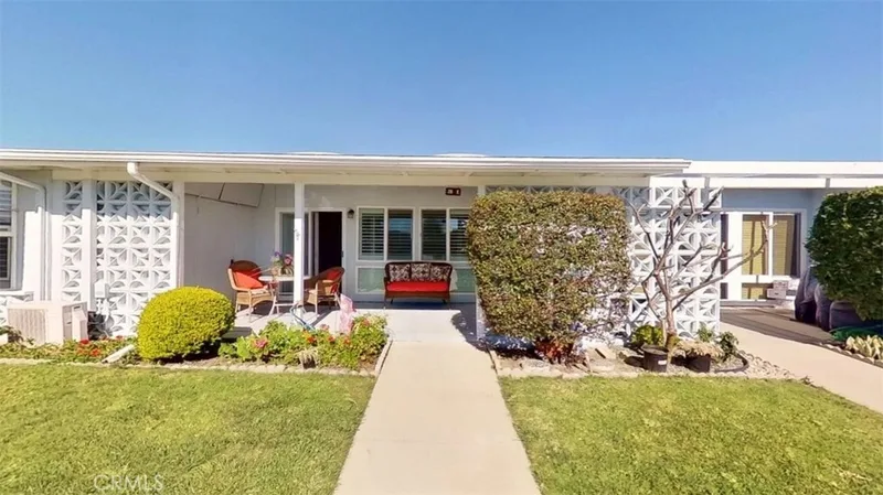 13721 Alderwood Lane 28 E M3, Seal Beach, CA 90740