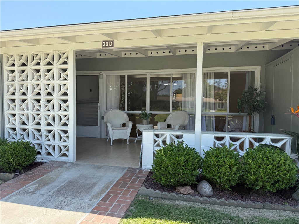 13741 Annandale Dr 1-20D, Seal Beach CA 90740 - photo 1