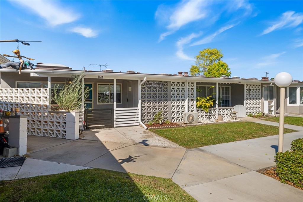 13741 Thunderbird Drive 47L, Seal Beach CA 90740 - photo 2