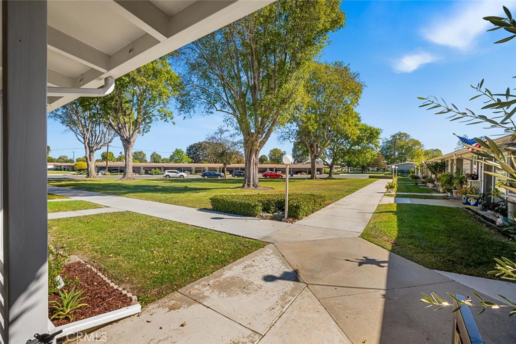 13741 Thunderbird Drive 47L, Seal Beach CA 90740 - photo 5